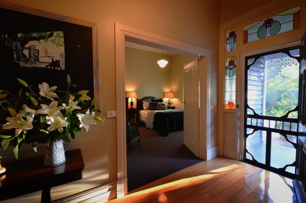 Bed and Breakfast Clement House à Benalla Extérieur photo
